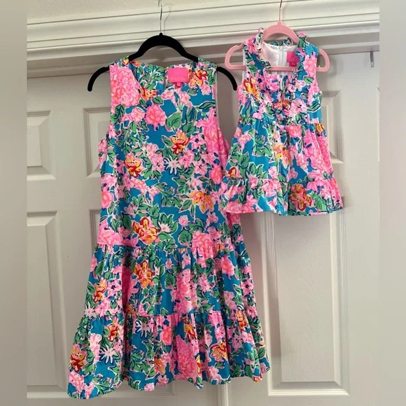 Lilly Pulitzer Mom (S) and mini (2) match in Rose To The Occasion - Picture 1 of 3